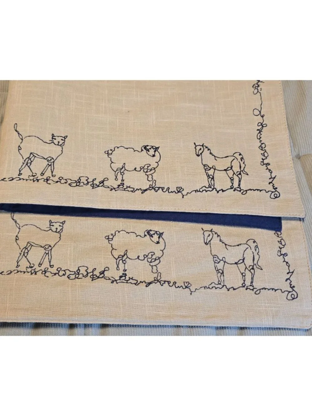 Ellen DeGeneres E&D Town & Country Set Of 2 Embroidered Cotton Placemats